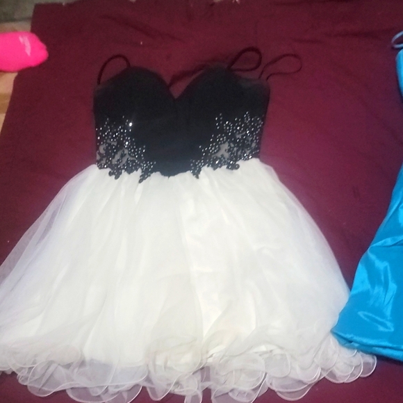 Blonde dress size 5 white and black - Picture 1 of 2